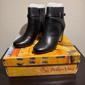 Bella Vita Women's Arlette Dress Booties Size 6.5W Black